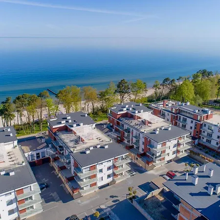 Klifowa 32 *